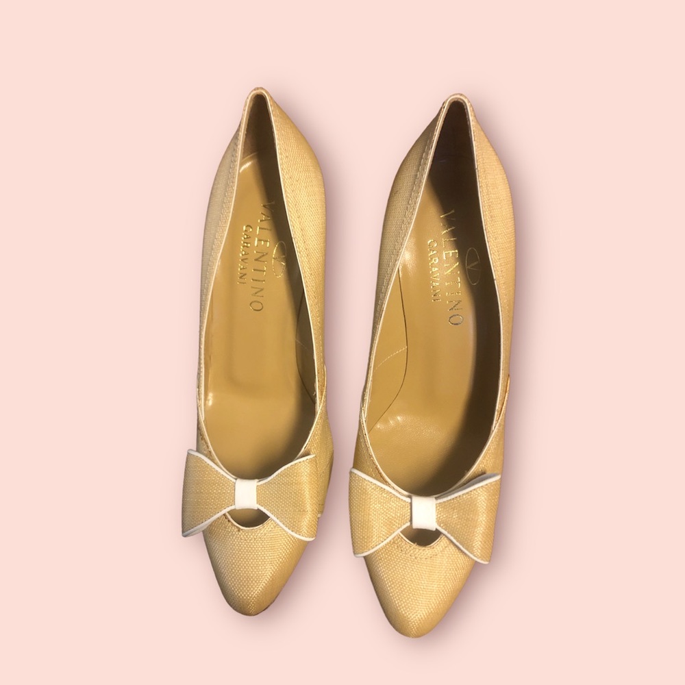 Valentino women bow heel, Europe 38.5 US 8